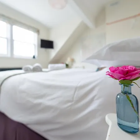 The Mount 4* بورتنسكيل