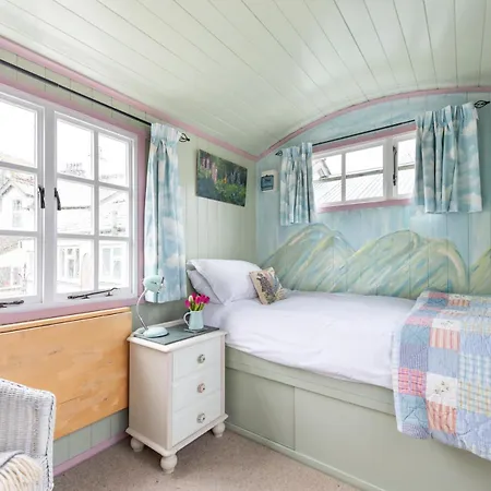 Bed and Breakfast The Mount 5*